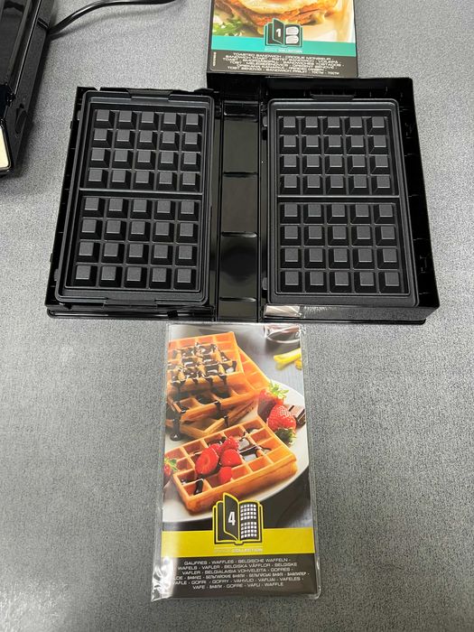 Уред за сандвичи и гофрети Tefal Snack Collection SW853D12, 700W