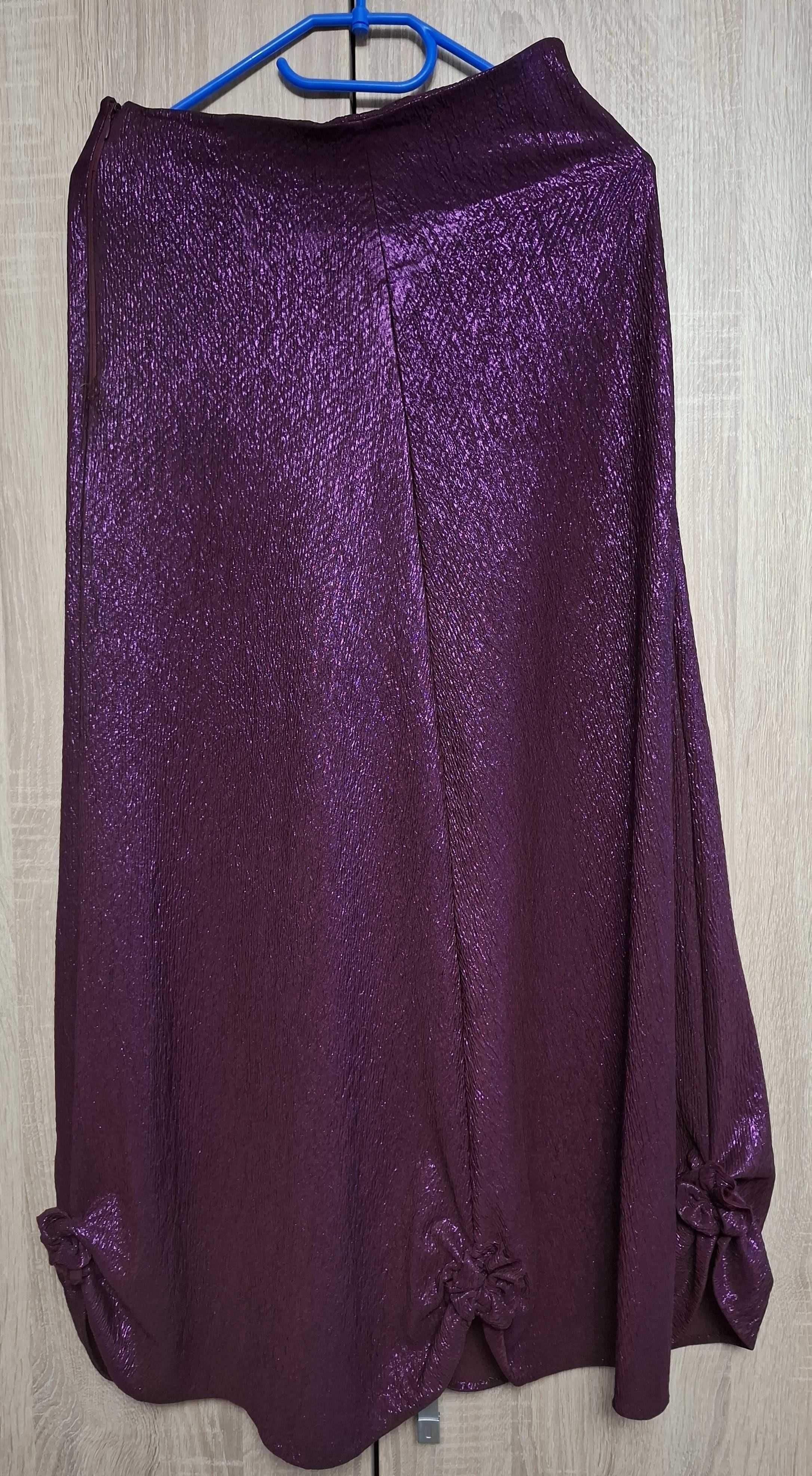 Fuste de diverse marimi (M-XL) si culori