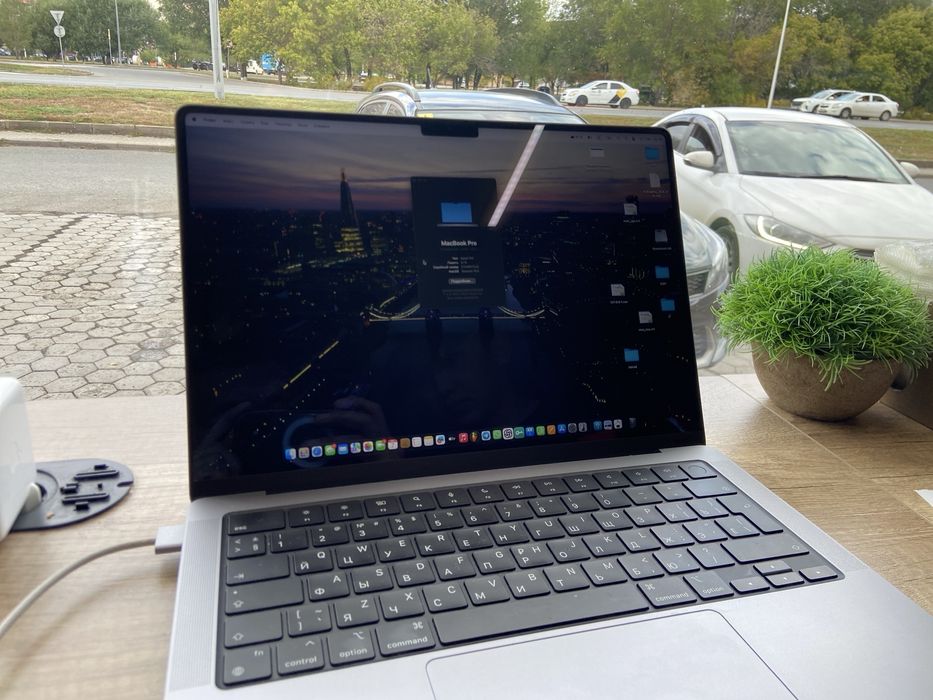 MacBook Pro M3  2023
