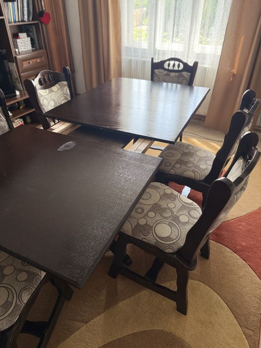 Vand masa lemn masiv + 6 scaune si mobilier living