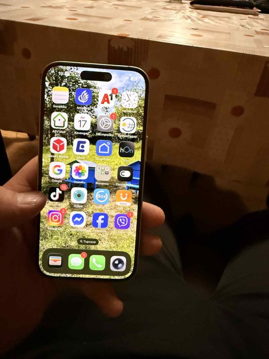 Продавам Айфон 15 - 128 гб