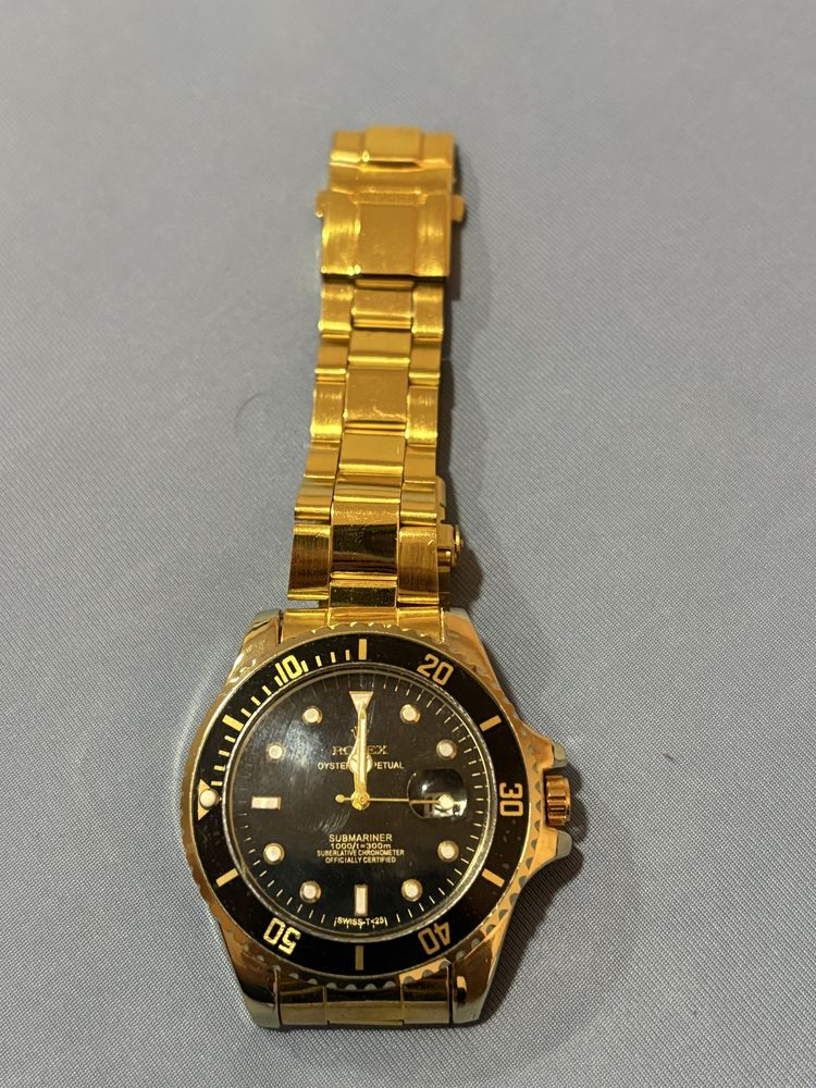 Продавам нов часовник Rolex Submariner (НА ТОП ЦЕНА!)