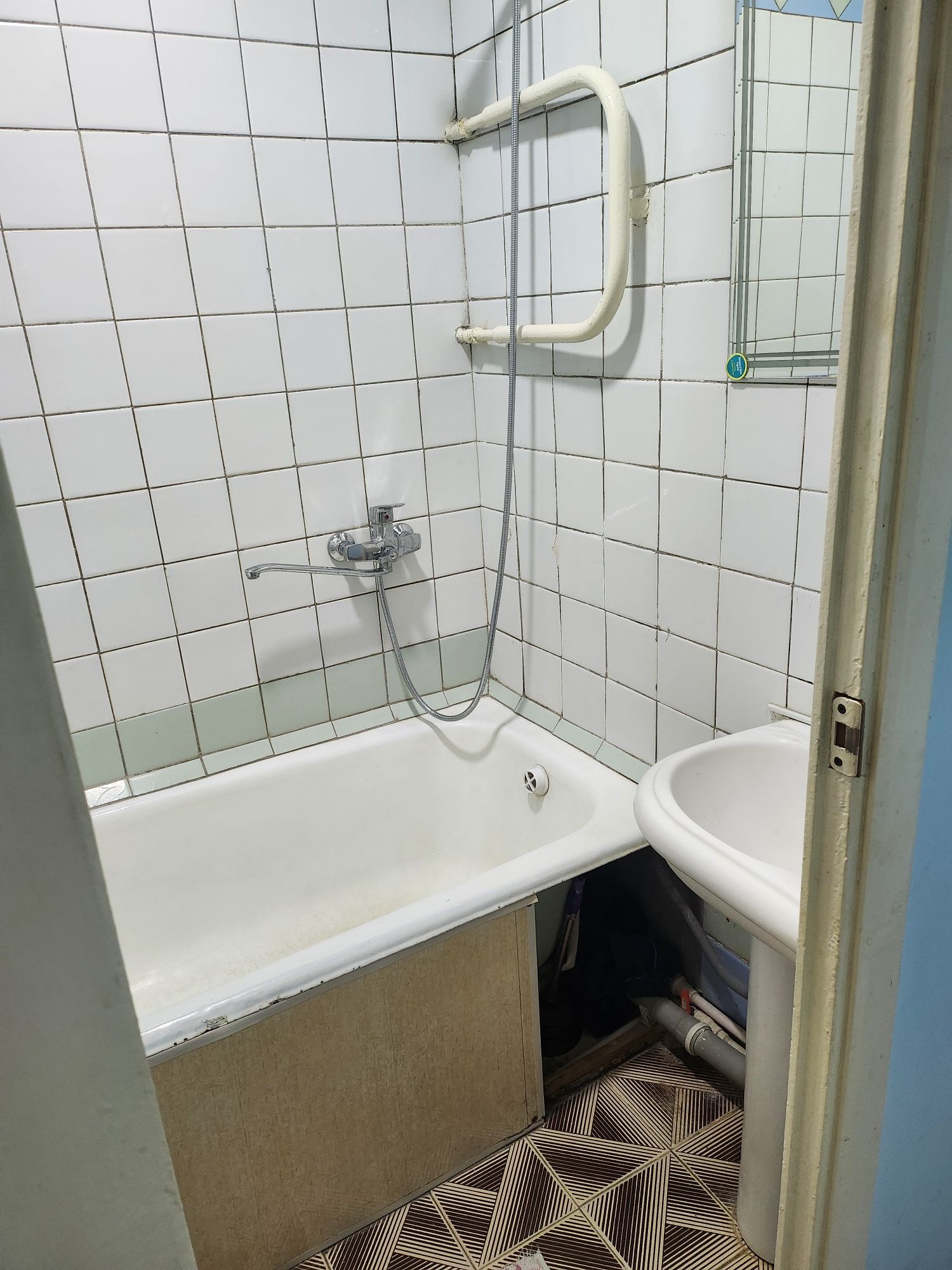 Аренда Ттз-1  1/2/5 около 211 школы. Цена: 300$