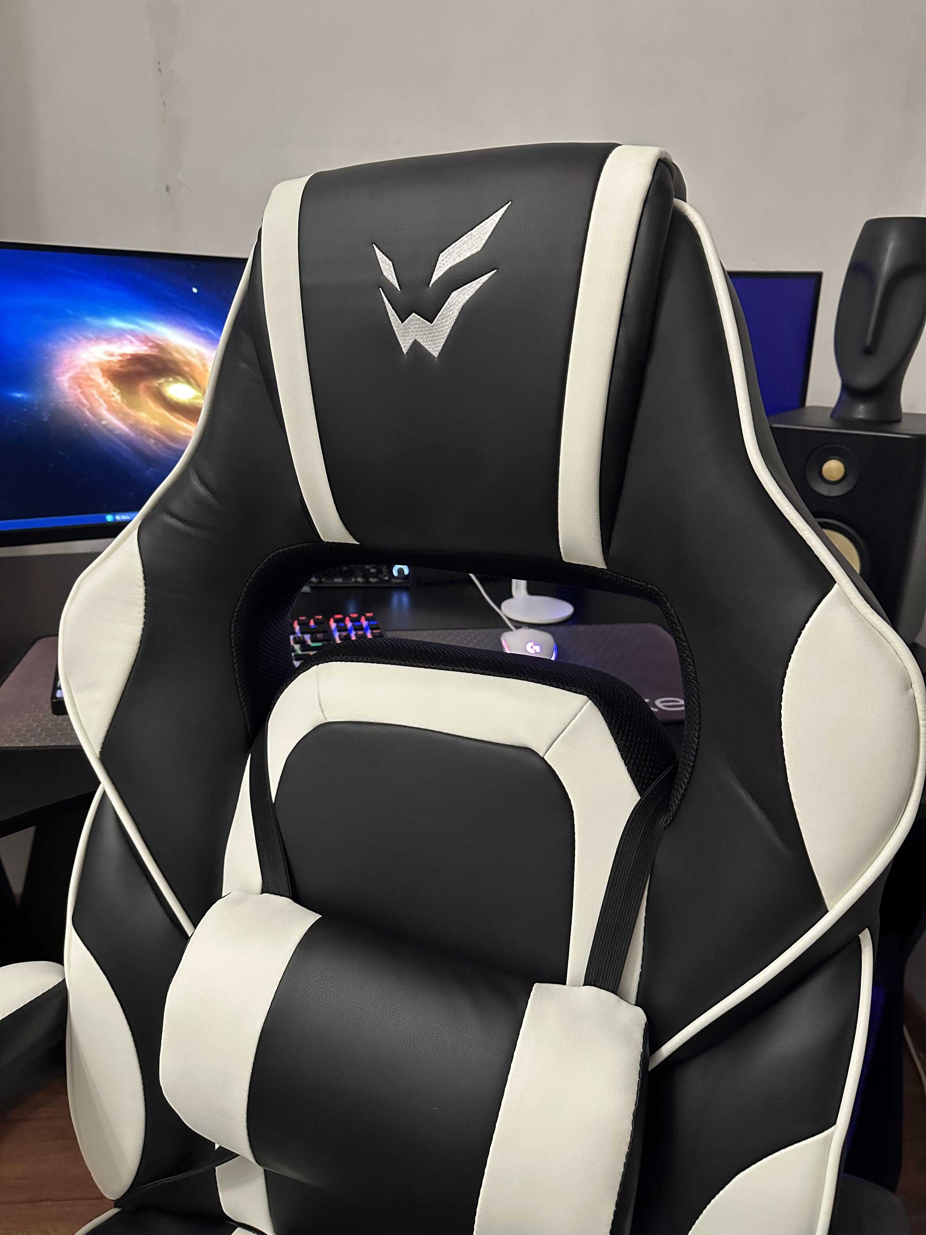 Новое игровое компьютерное кресло
