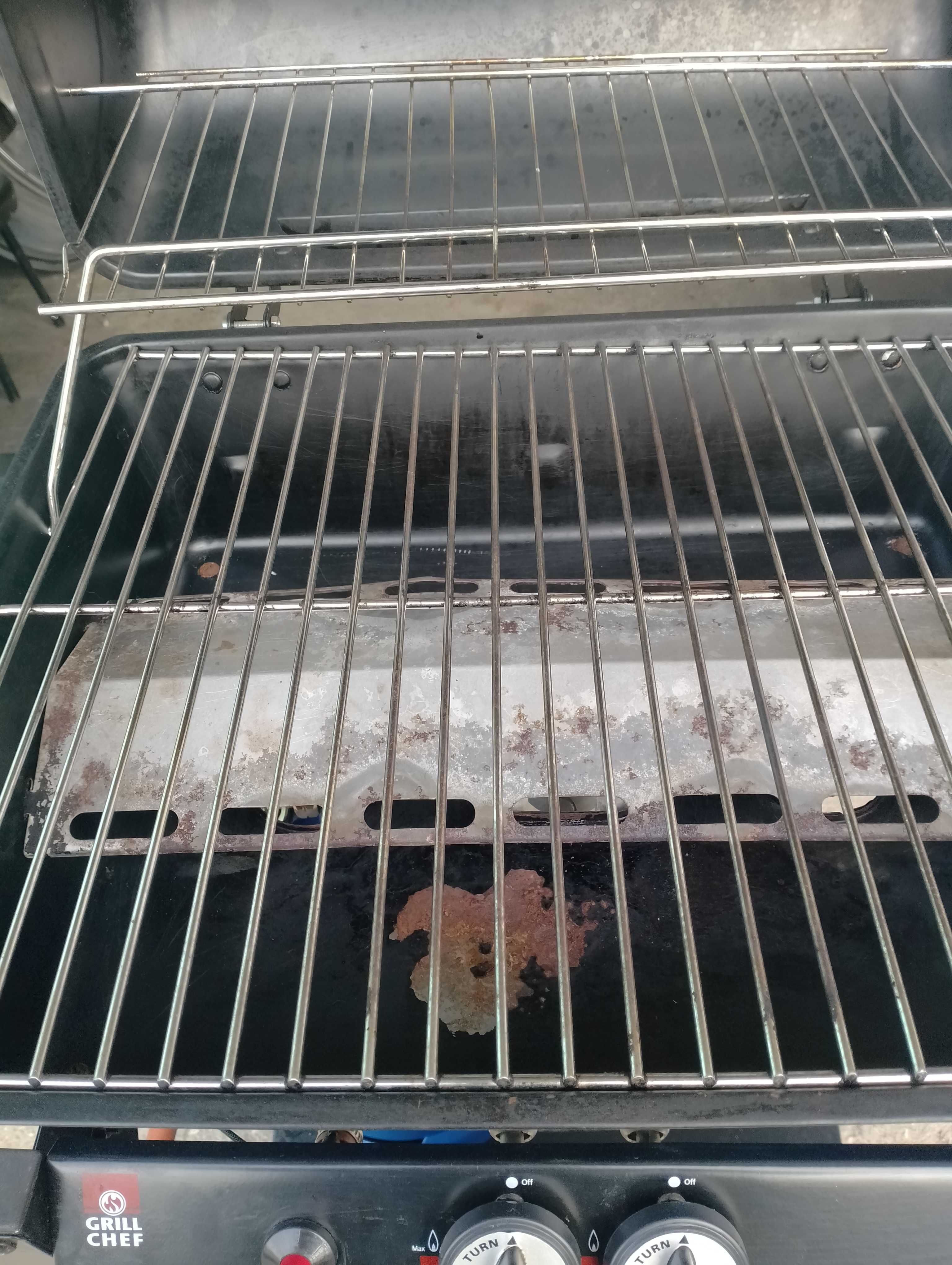 Продавам газово барбекю grill chef