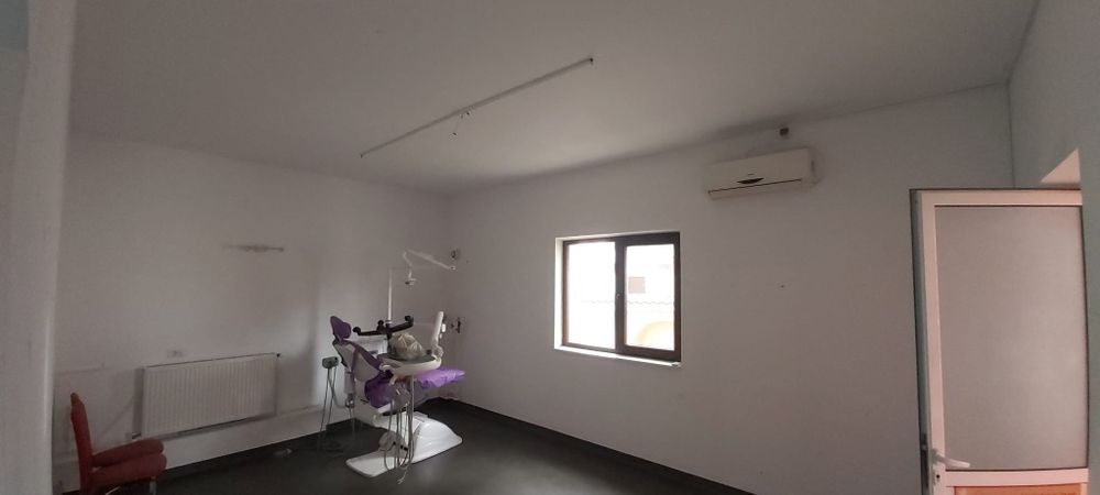 Clădire multifuncțională de vânzare – Săbăoani, zonă ultracentrală