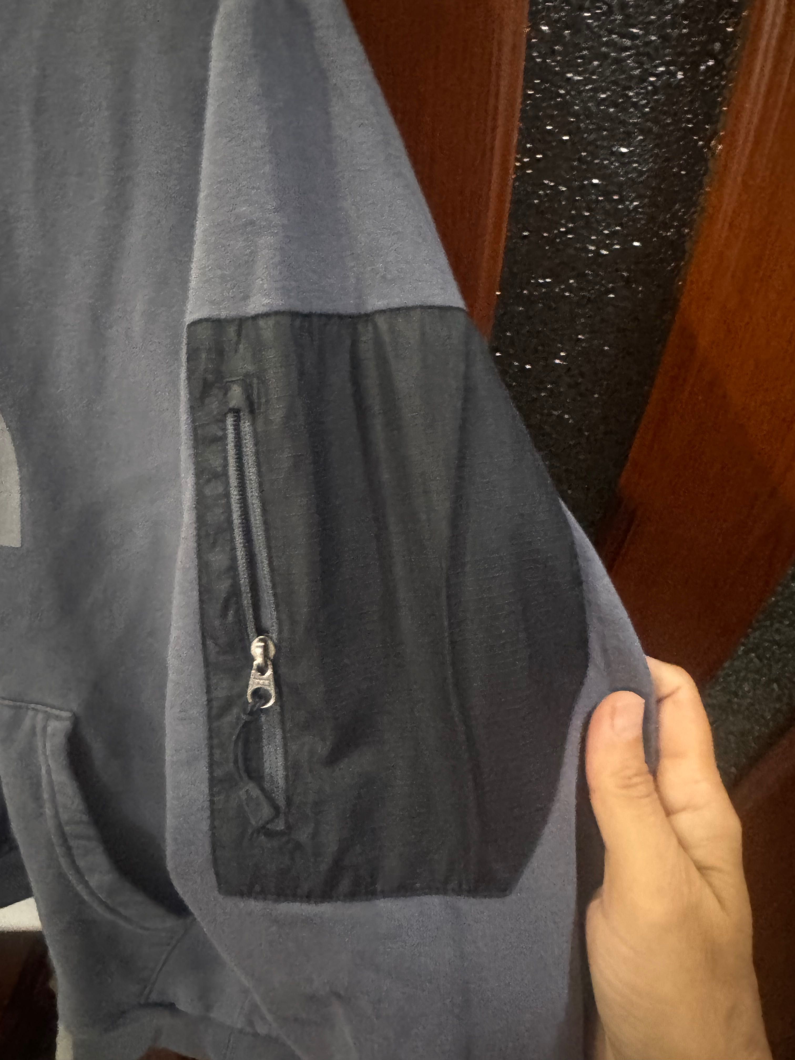 The North Face sweatshirt M/L