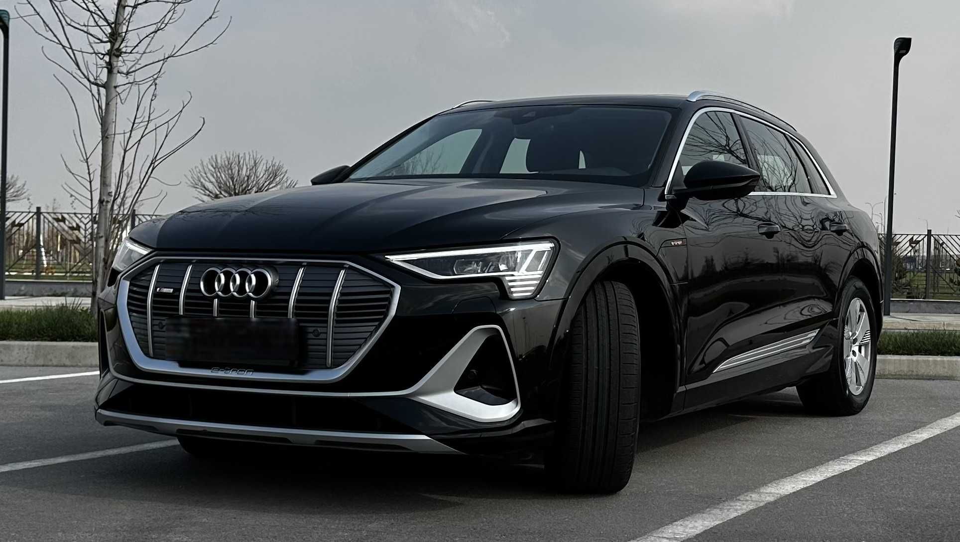 СРОЧНО продается AUDI e-tron 50 Quattro S-line (2023)