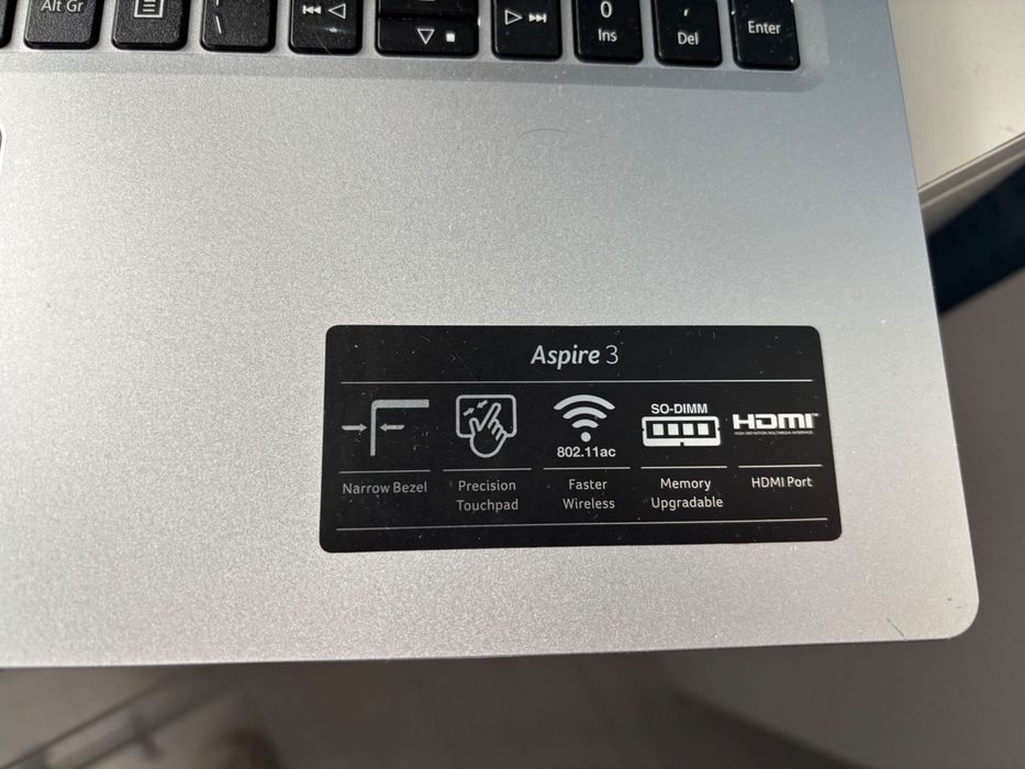 Лаптоп ACER перфектен