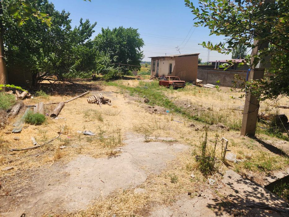 Срочно ! Uchastka sotiladi!!!