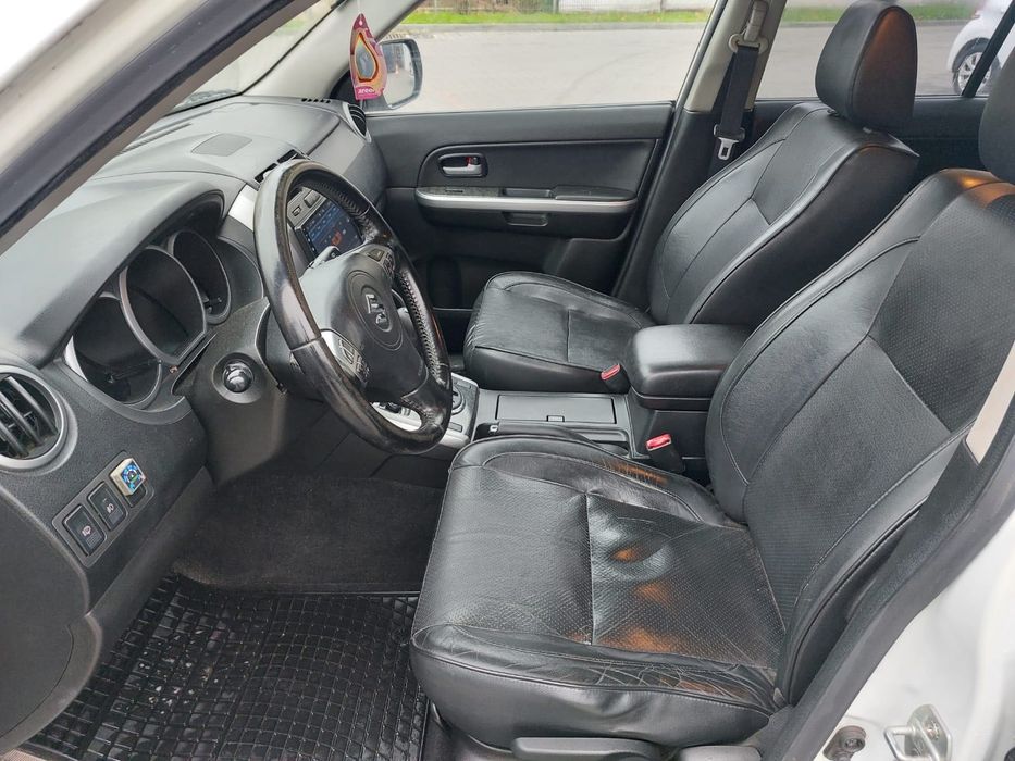 Suzuki grand vitara