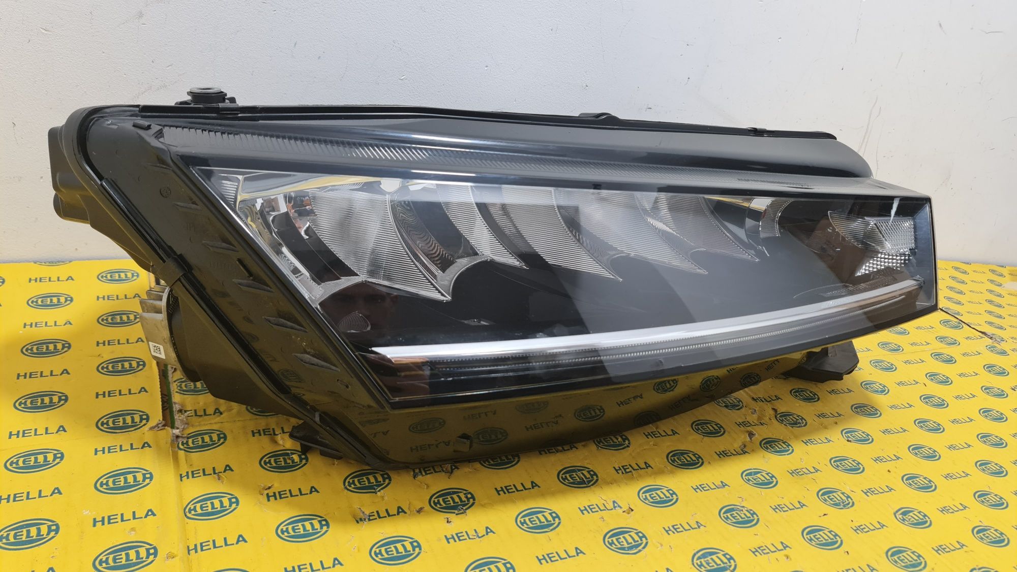 Faruri Far led Skoda Octavia 4 IV 2020+ 5E1941016