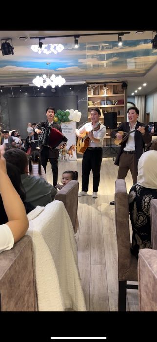 Домбыра баян гитара музыканты той кудалык тусаукесер әнші дуэт асаба