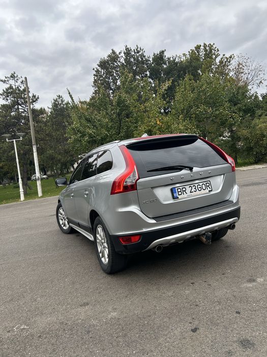 Volvo xc60 2.4d 215cp
