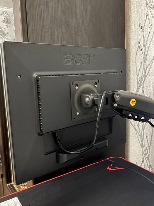 Монитор Acer AL2017