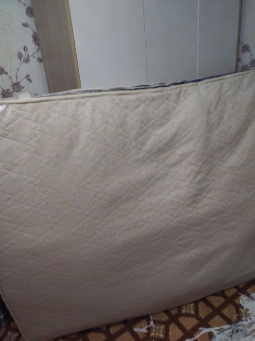 Продам матрас двухспальный