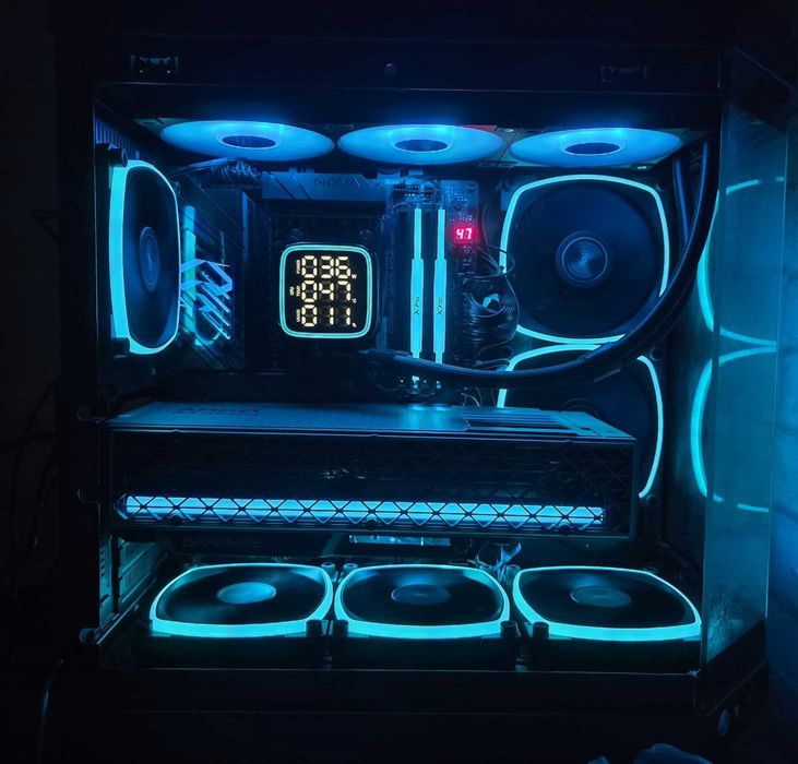 Vand PC Gaming , 9800X3D, 9070XT, 32GB , Monitor , Periferice