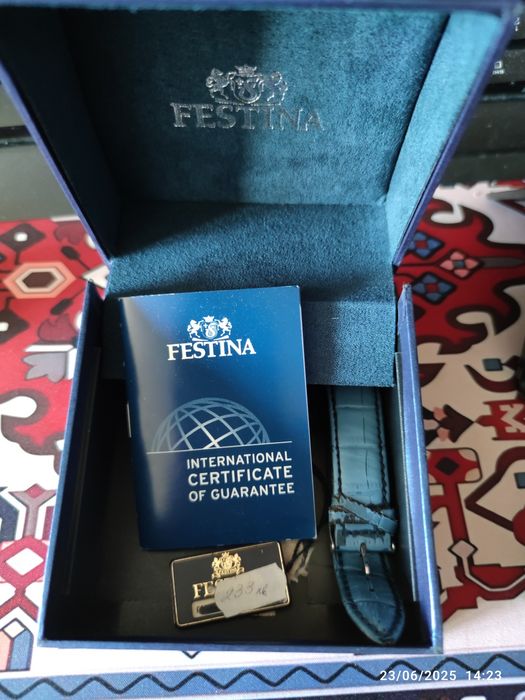 Часовник Festina