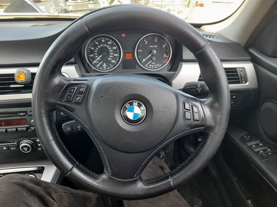 BMW e90 325D 197k на части