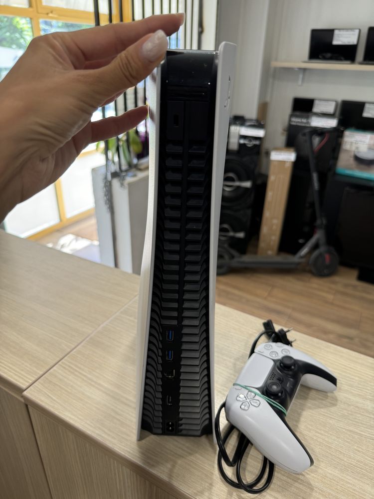 Consola PlayStation 5, 1TB SSD, Disk Edition, Impecabila!!!