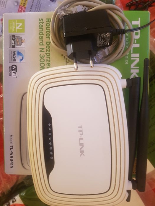 Router profesional FRITZ Box 7330 si router Tp link made in Germany