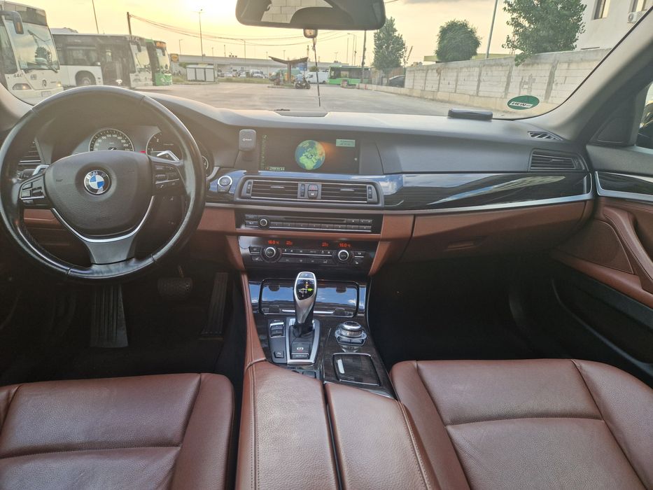 Inchirieri auto cu Sofer