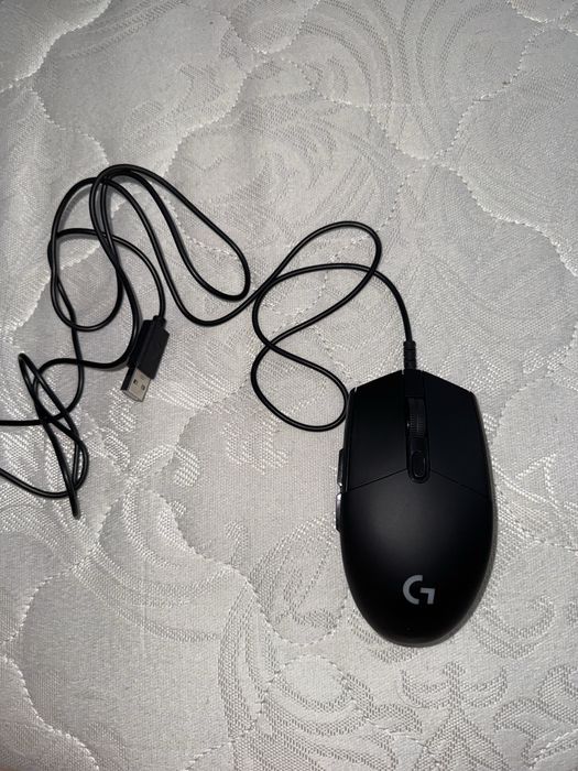 Мышь Logitech G102 Lightsync черный