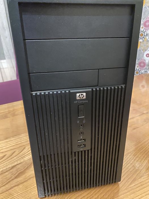Компютър HP