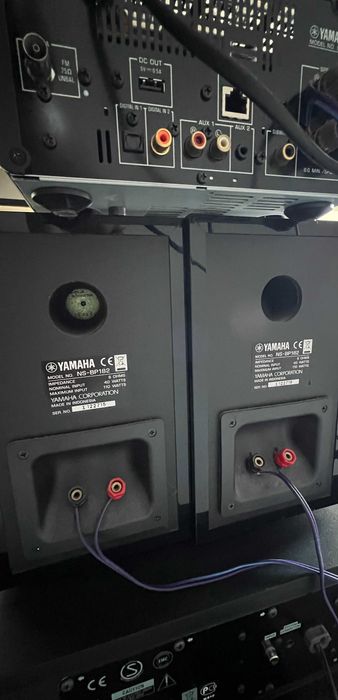 Sistem audio Yamaha MCR-N560 cu subwoofer YST-FSW150