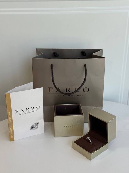 Кольцо Farro Белое золото  0.47 карат брилиант с сертификатом gy