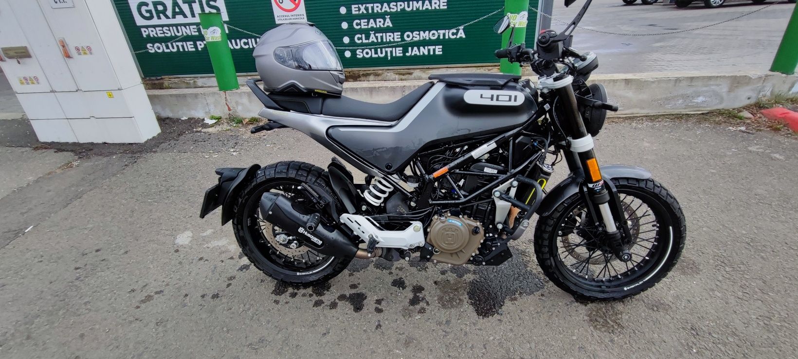 Husqvarna Svartpilen 401, 2022