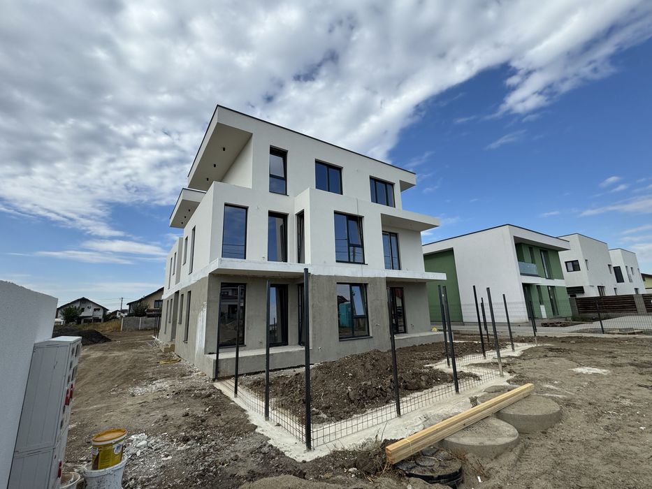 Proprietar - Apartamente 3 Camere 80 mp Util în Dumbrăvița, Zona IKEA