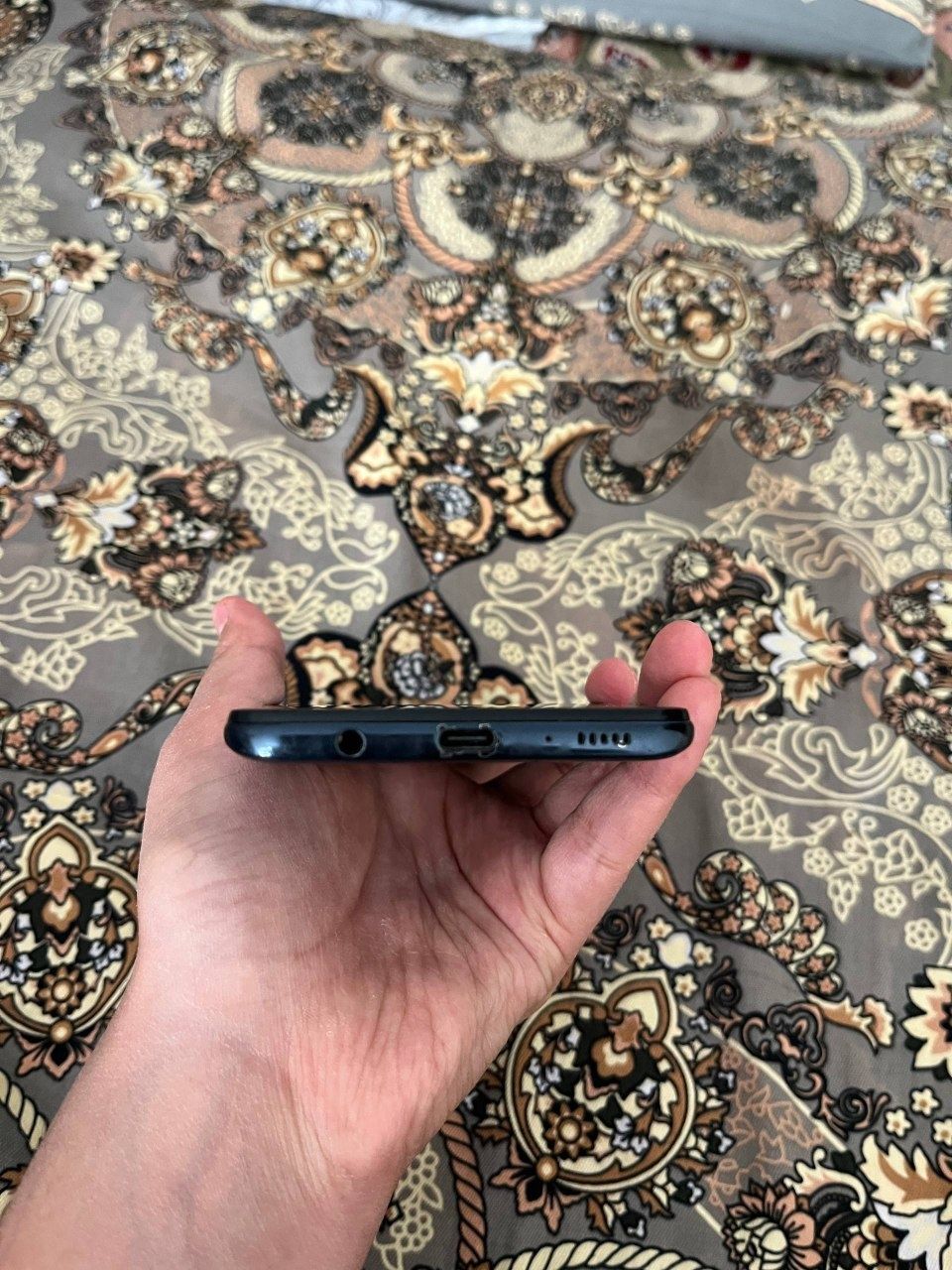 Samsung a30s 4/64gb xolati yaxshi 2ta 3ta mayda kamchiliklari bor