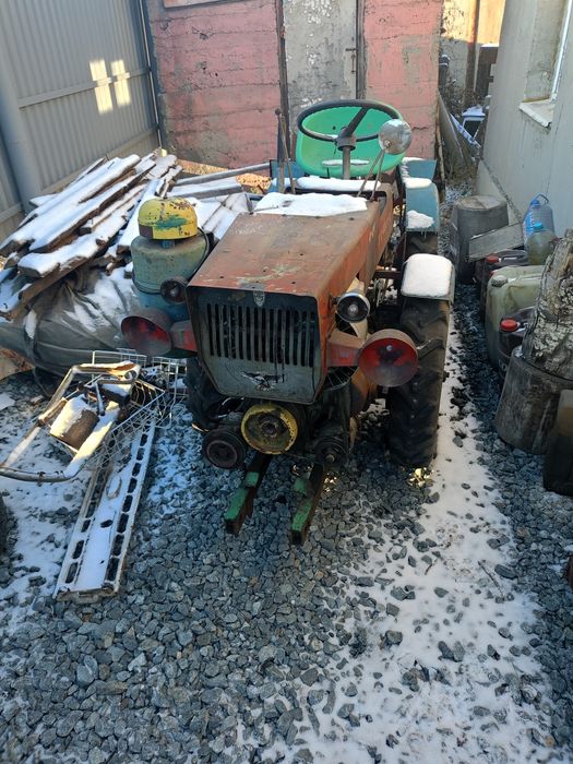 Продаётся трактор