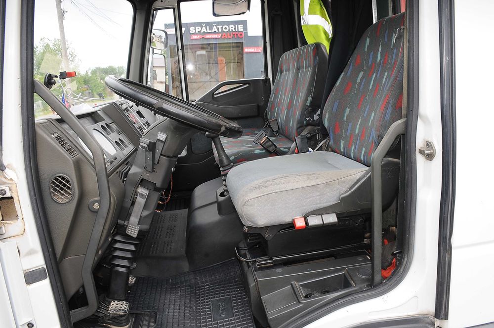 IVECO EuroCargo 100E15 an 11/1999 camion basculabil + macara Palfinger