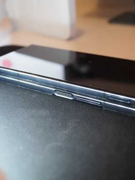Samsung Z Fold 4 Garantie + Tipla pe el