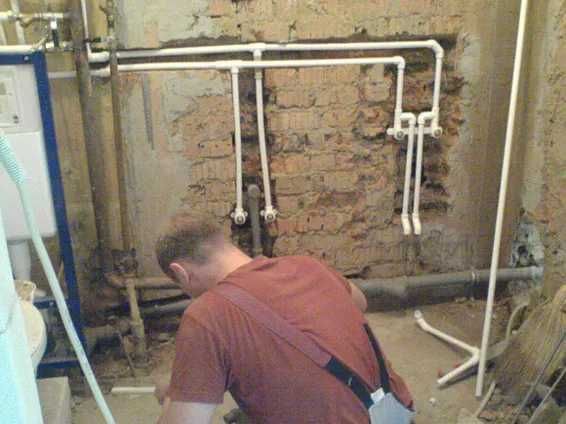 Чистка засора, монтаж отопления и водоснабжения — сантехник срочно!