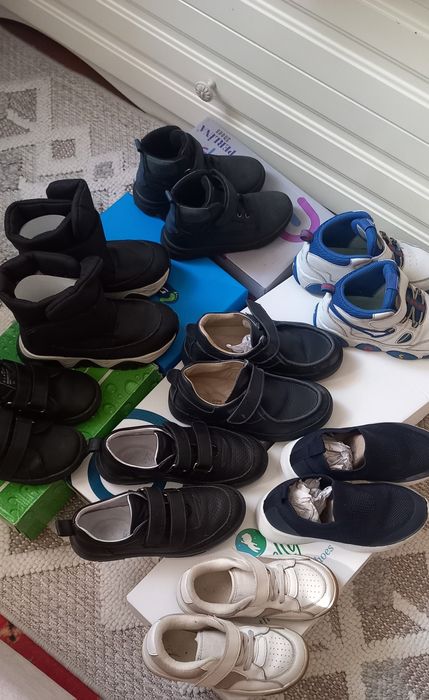 Сапоги ботинки кроссовки на мальчика 28-32 размера