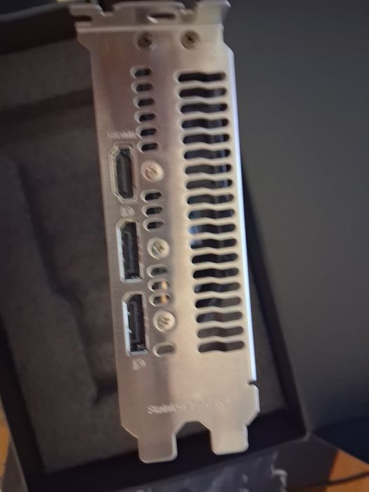 AMD Radeon RX560 4gb Asus Dual