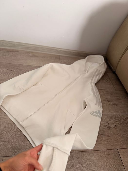 Дамски суитчер Adidas