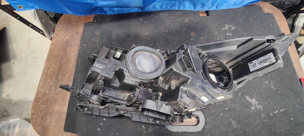 far dreapta ford kuga halogen 2018