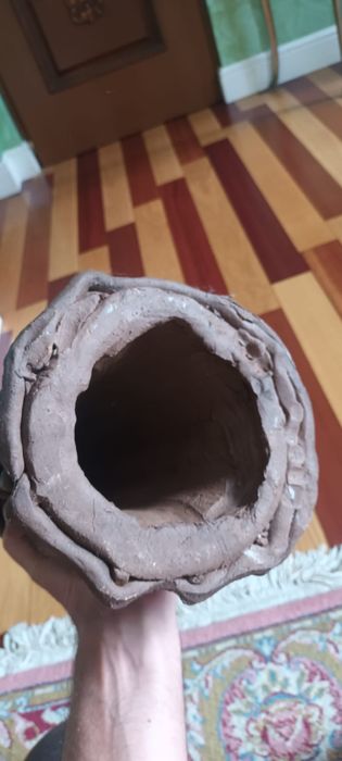 Statuie din Lut ,Semnata