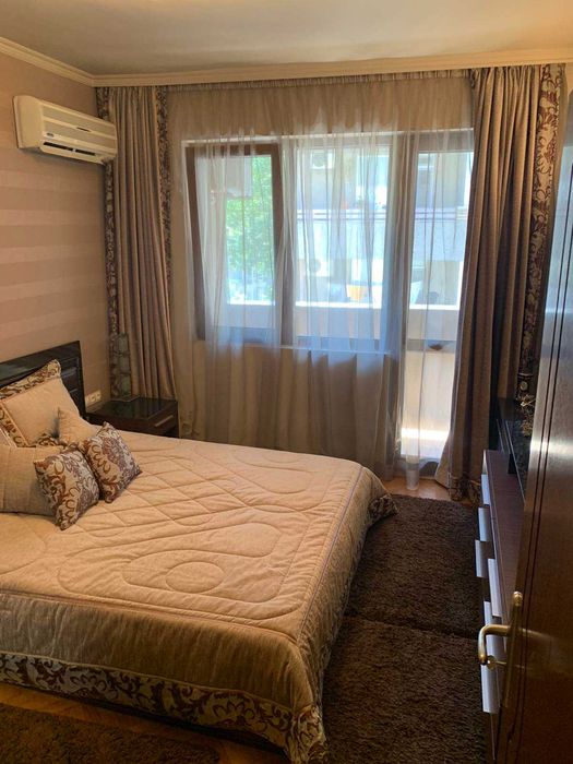 Продава се Многостаен апартамент в Бургас, Център - 183 кв.м за 1749 €/кв.м - Снимка #7
