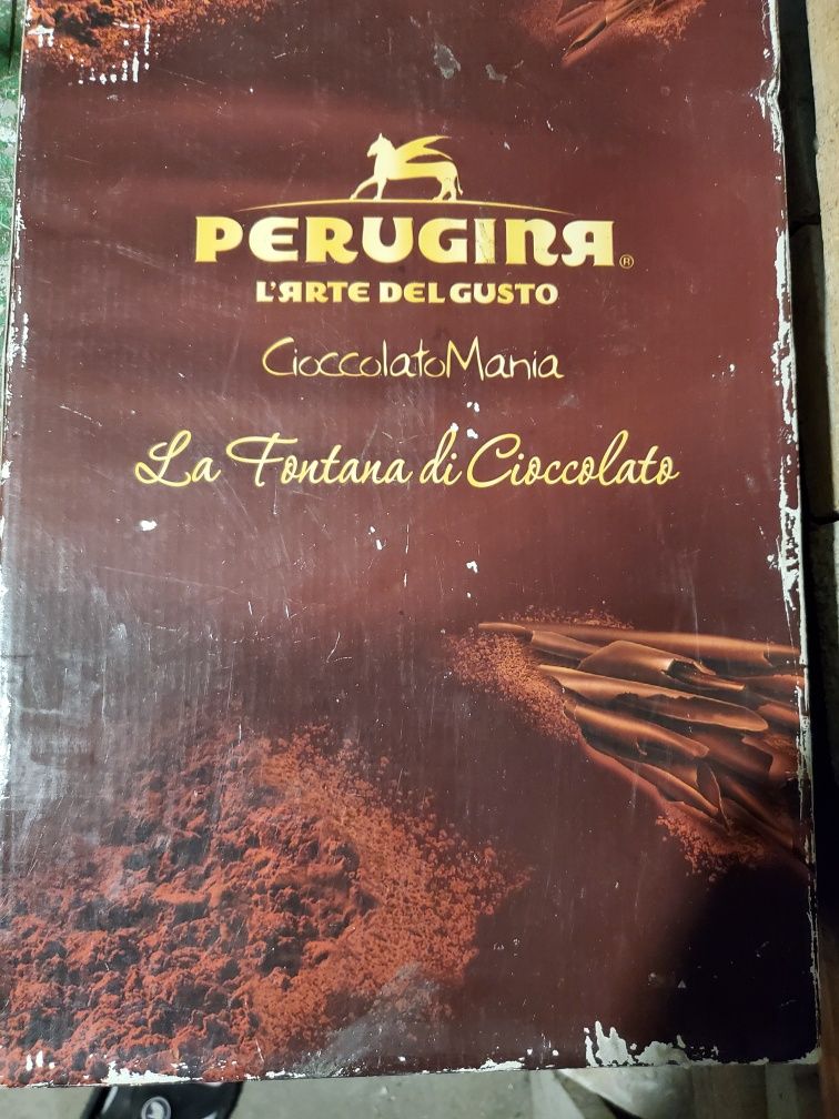 Fantana de ciocolata Perugina de uz casnic, exact ce se vede in foto