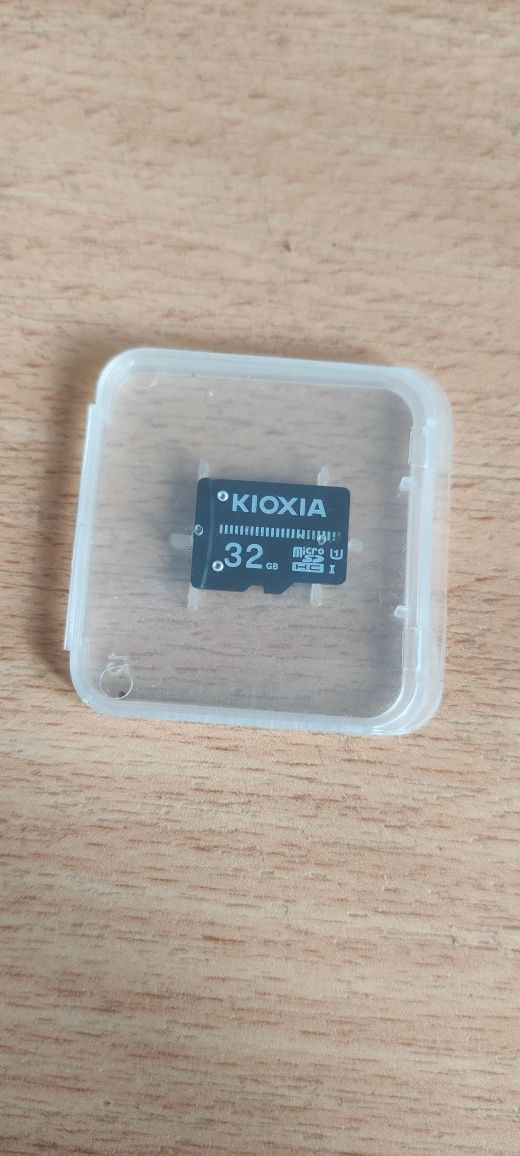 Карта памяти 32GB KIOXIA