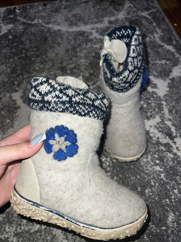 Ботинки из войлока