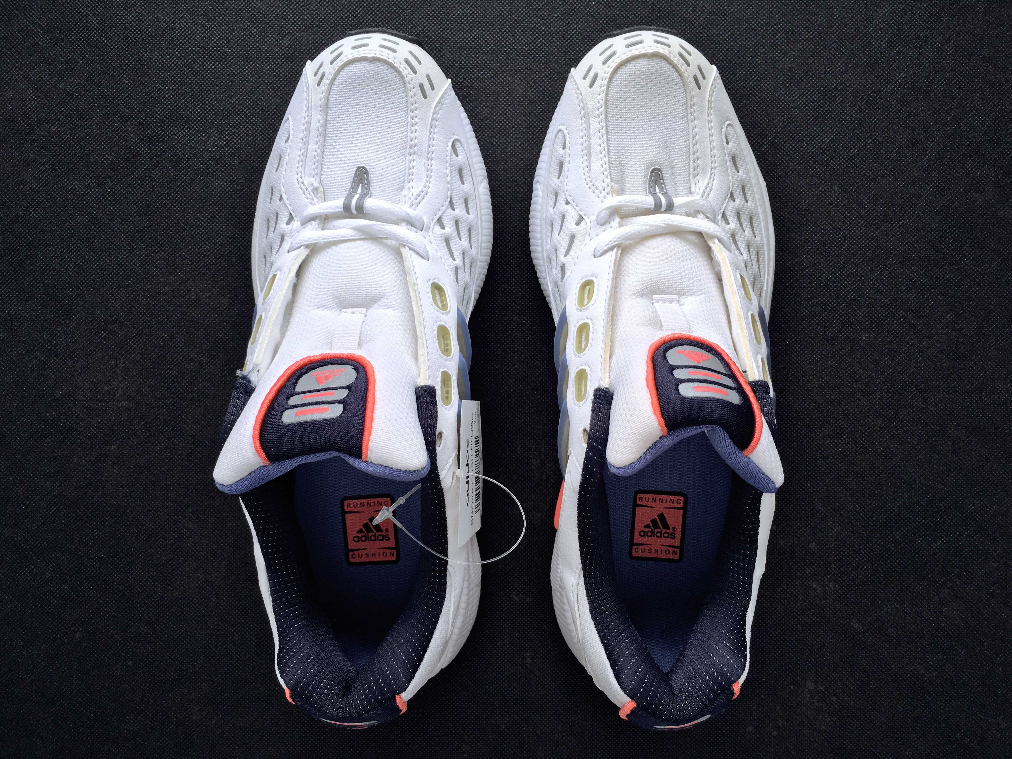 VINTAGE 2001 ADIDAS® SUPERNOVA CUSH NU W Running Shoes — 26.5 cm