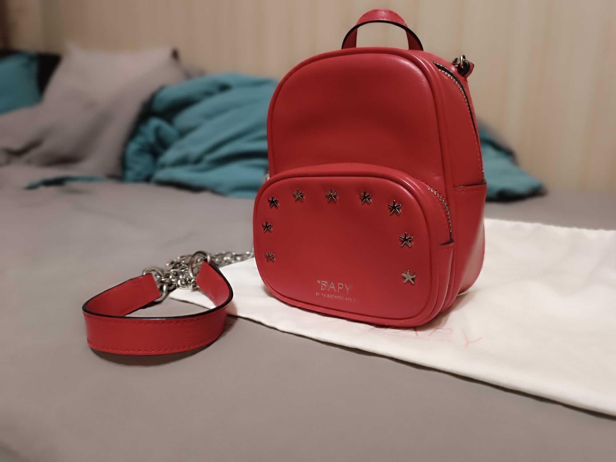 Сумка BAPY By A Bathing Ape Red Leather Star Stud Chain Cross Body Bag