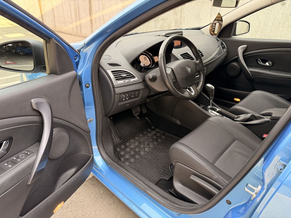 Renault Megane 1.5 diesel /Automat/ Keyless go-Enyry/ Navi