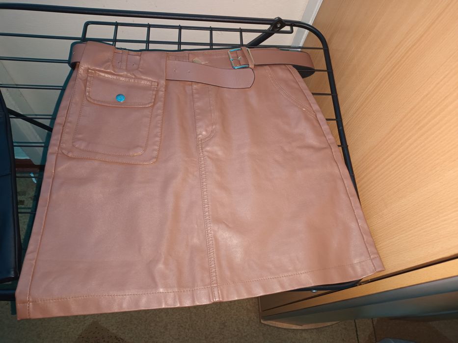 Продам юбку кожаную